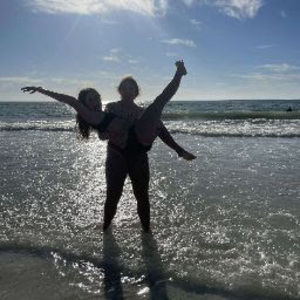 Meet your Posher, Maya